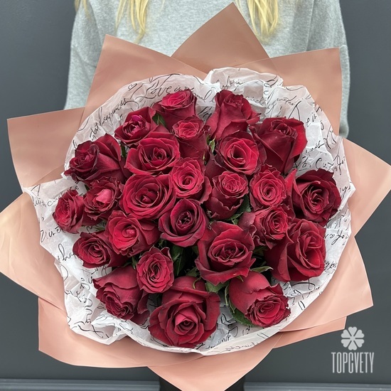 Букет из 25 красных роз 40см
