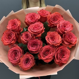 Букет из 15 красных роз 60см