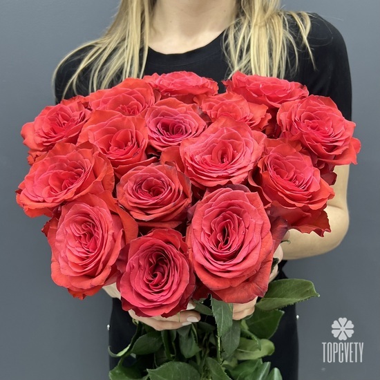 Букет из 15 красных роз 50см
