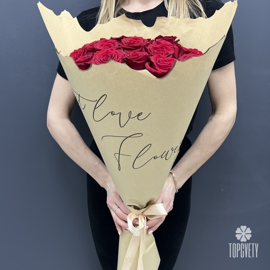 Букет из 15 красных роз Фридом 70см