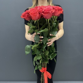 Букет из 15 красных роз  Эксплорер 70см
