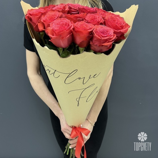 Букет из 15 красных роз Премиум 70см