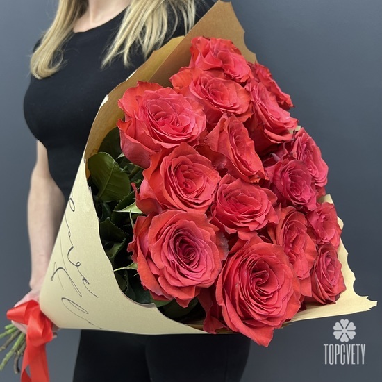 Букет из 15 красных роз Премиум 70см