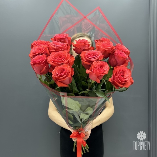 Букет из 15 красных роз 70см