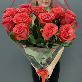 Букет из 15 красных роз 70см