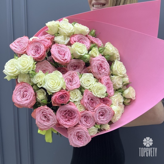Букет из 11 кустовых  пионовидных роз 60см