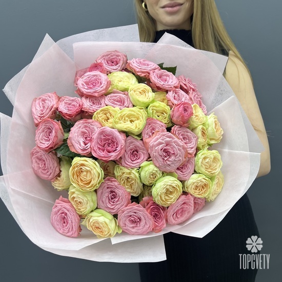 Букет из 19  пионовидных роз микс 60см