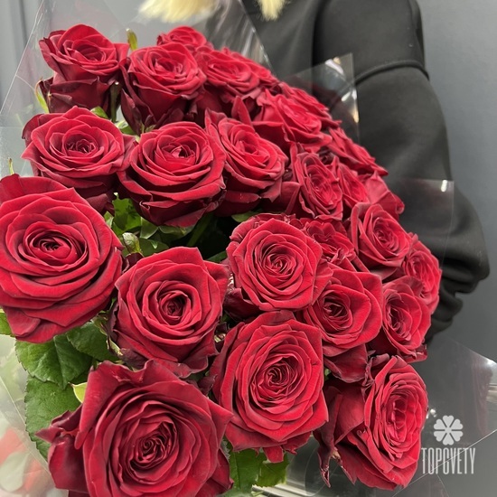 Букет из 25 красных роз 70 см №695