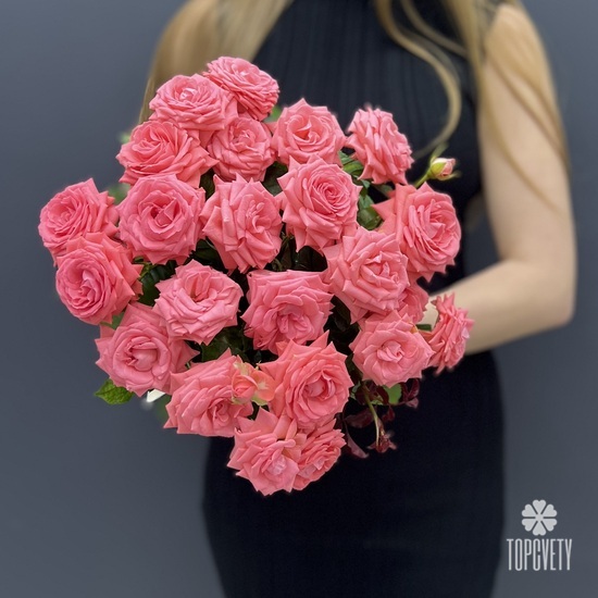 Букет из 9 кустовых роз Барбадос 60см